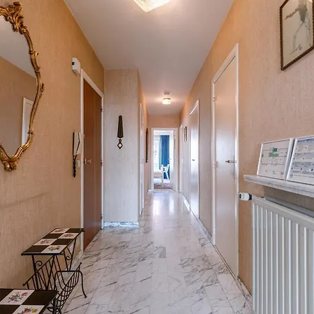 Apartment Cosy And Classic On Top Location In *