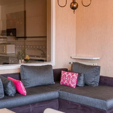 Appartement Cosy And Classic On Top Location In *